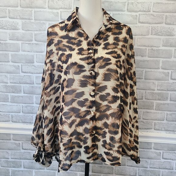 Beulah Style Sheer One Size Over Shirt Top Leopard Print Button Up Glam NEW - Picture 2 of 9